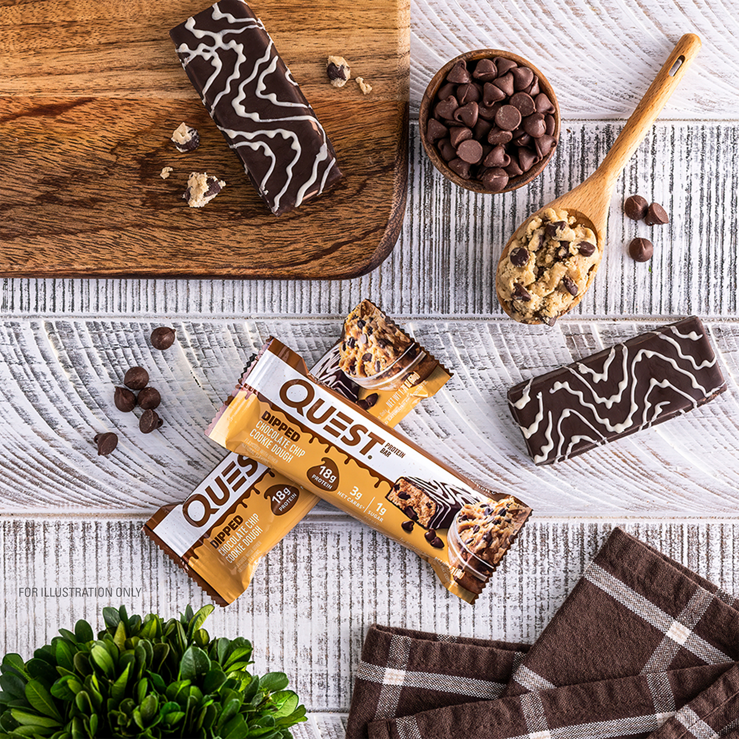 dipped-chocolate-chip-cookie-dough-protein-bar-r0 qst-012268_dipped-chocolate-chip-cookie-dough-protein-bar_7.png